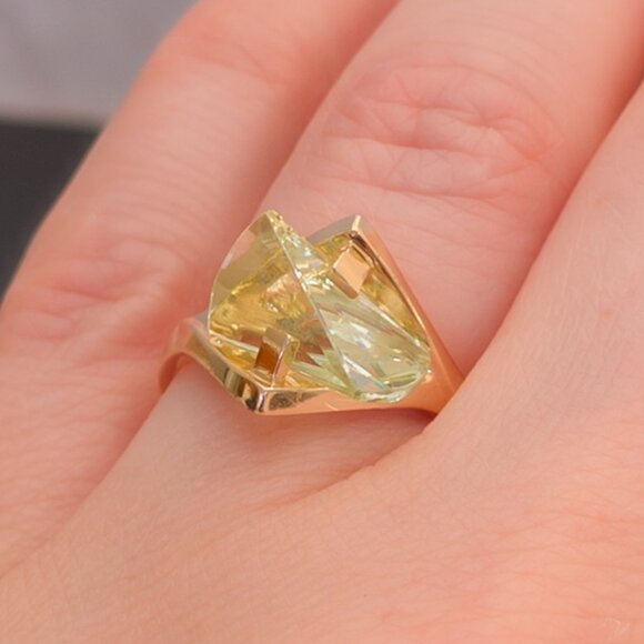 Neon-Lens Spinel Ring | 14 k Gold | Strellman's, c. 1960s - Picture 11 of 14